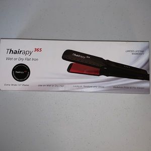 Thairapy 360 Flat Iron